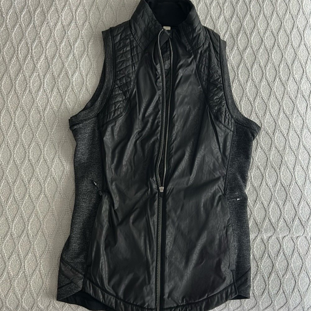 Women athlete vest